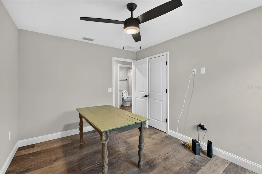 6631 THORNHILL ROAD Winter Haven, FL 33880