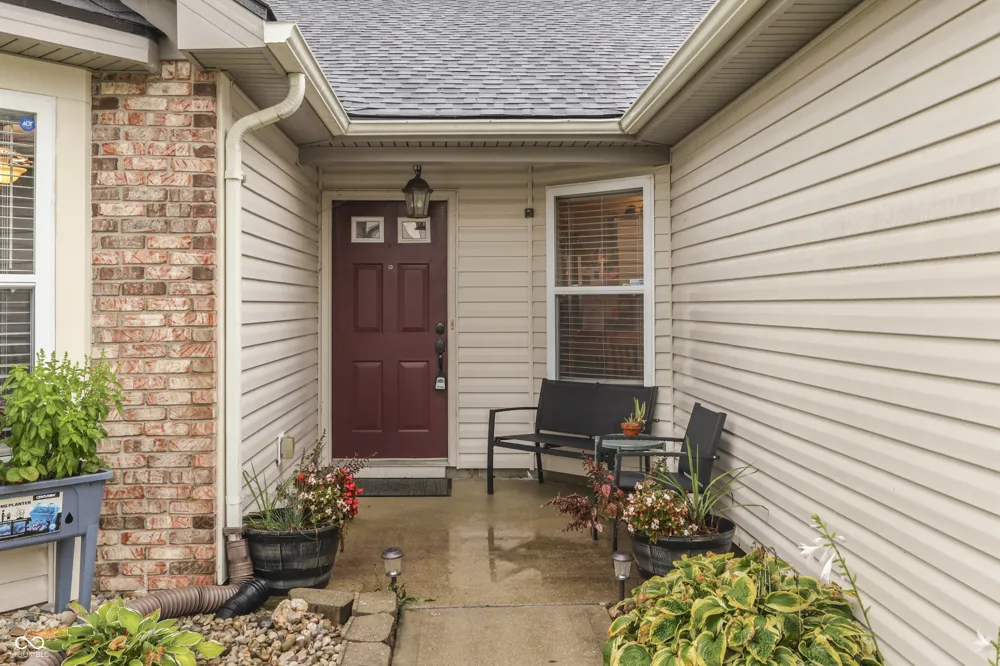 2369 Orchard Creek Drive Columbus, IN 47201