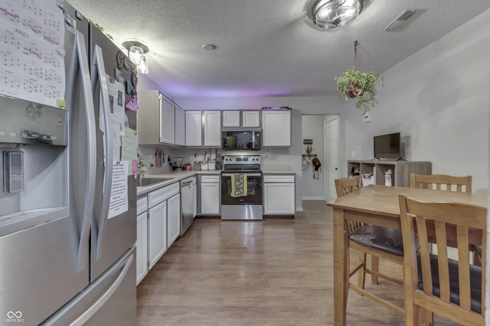 2369 Orchard Creek Drive Columbus, IN 47201