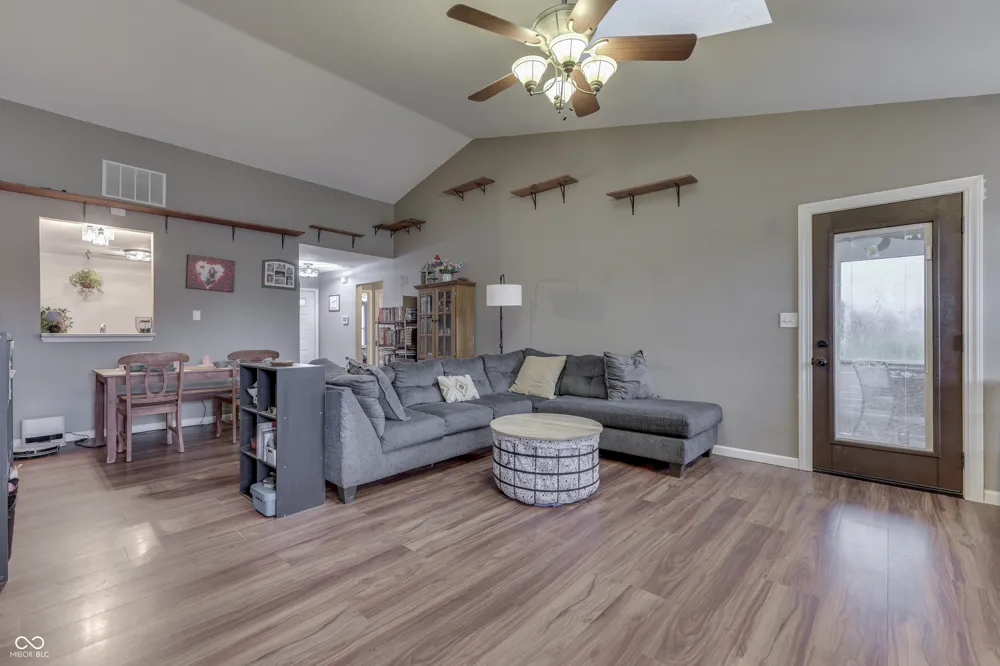 2369 Orchard Creek Drive Columbus, IN 47201