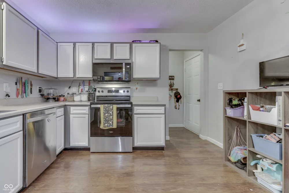 2369 Orchard Creek Drive Columbus, IN 47201