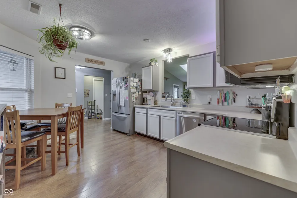 2369 Orchard Creek Drive Columbus, IN 47201