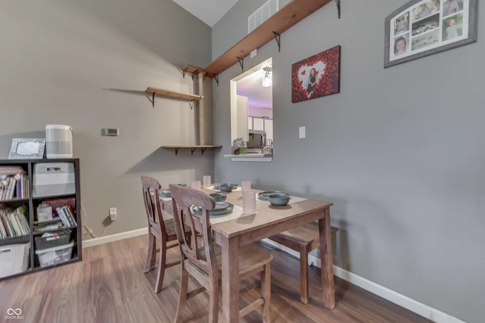 2369 Orchard Creek Drive Columbus, IN 47201