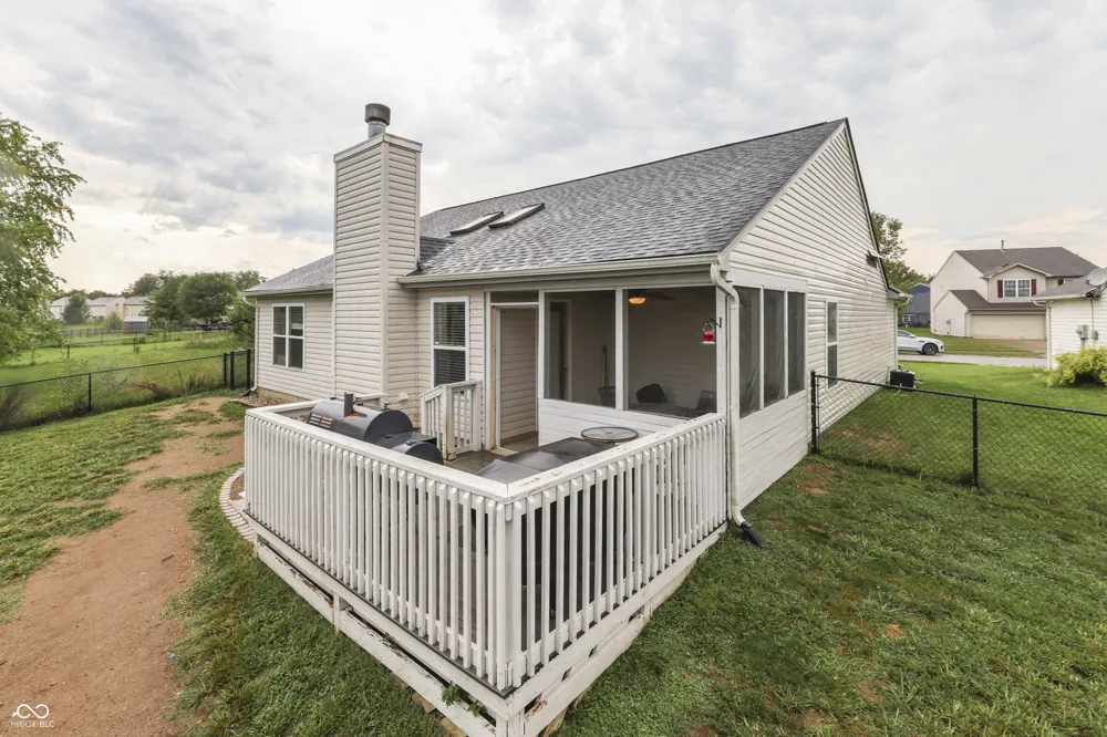 2369 Orchard Creek Drive Columbus, IN 47201