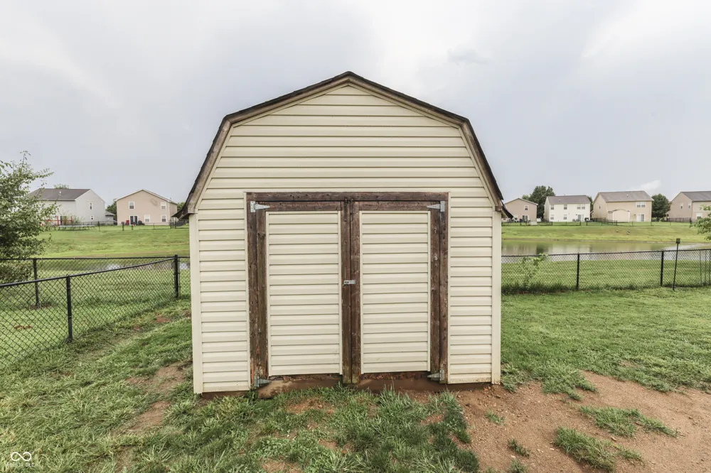 2369 Orchard Creek Drive Columbus, IN 47201