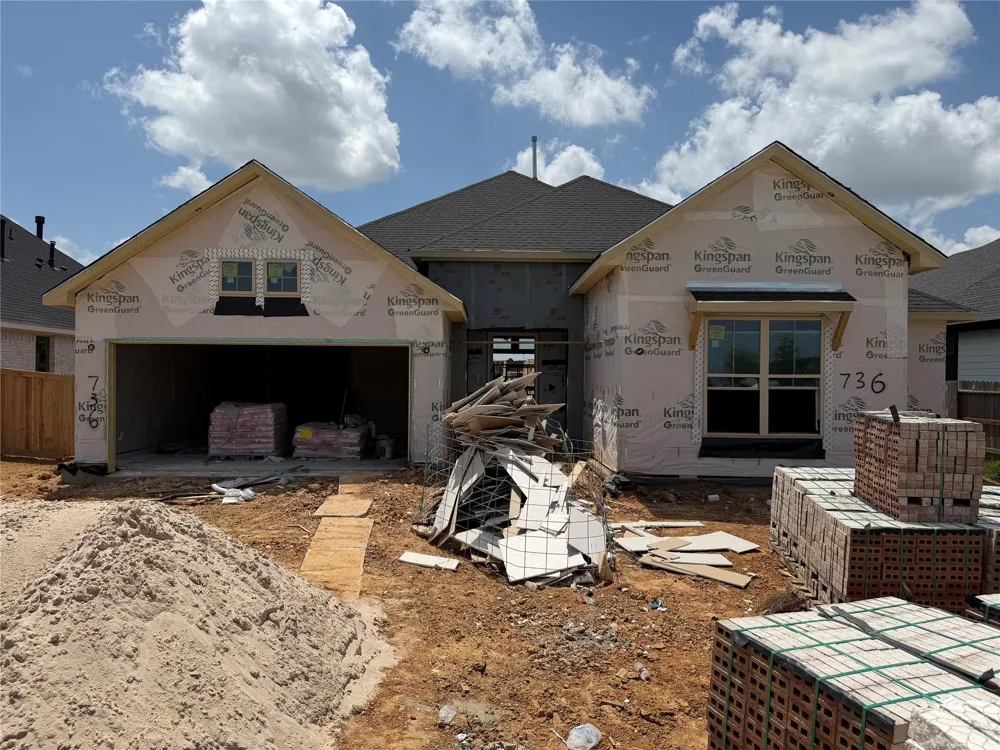 736 Golden Aster Boulevard Waller, TX 77484