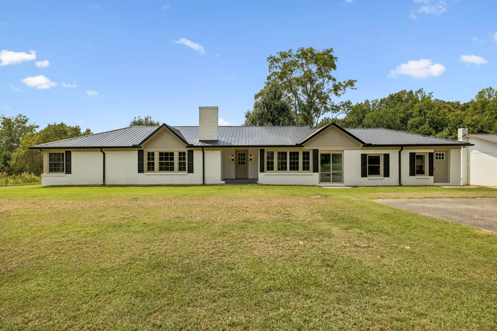 631 Bethany Rd Red Boiling Springs, TN 37150