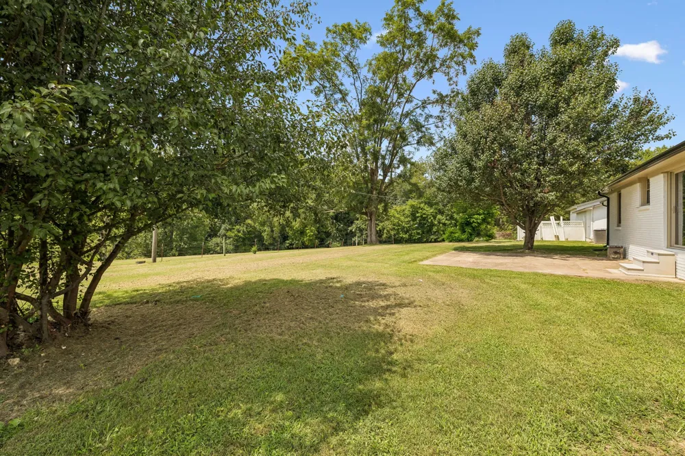 631 Bethany Rd Red Boiling Springs, TN 37150