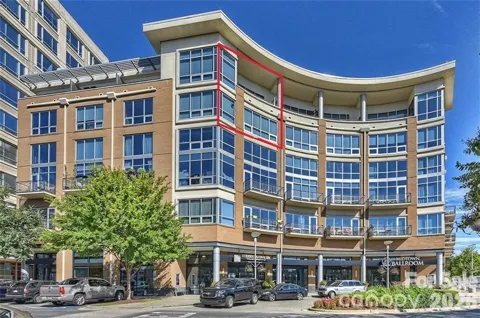 1133 Metropolitan Avenue #617