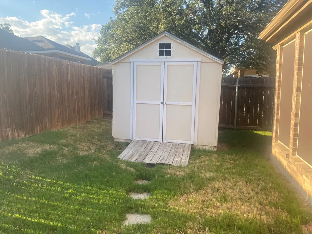2250 Kaitlyn Drive Weatherford, TX 76087