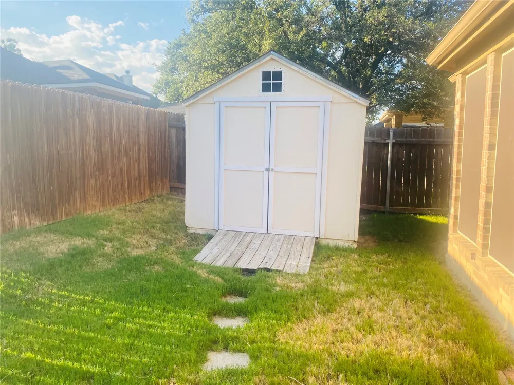 2250 Kaitlyn Drive Weatherford, TX 76087