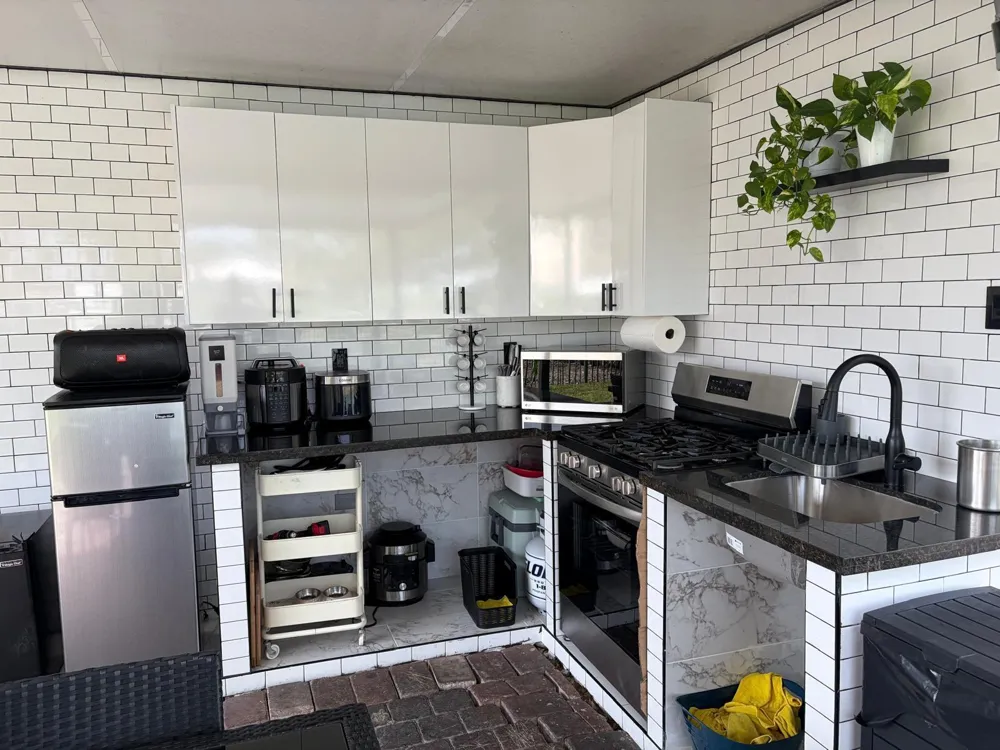 6503 SW 162ND AVENUE Miami, FL 33193