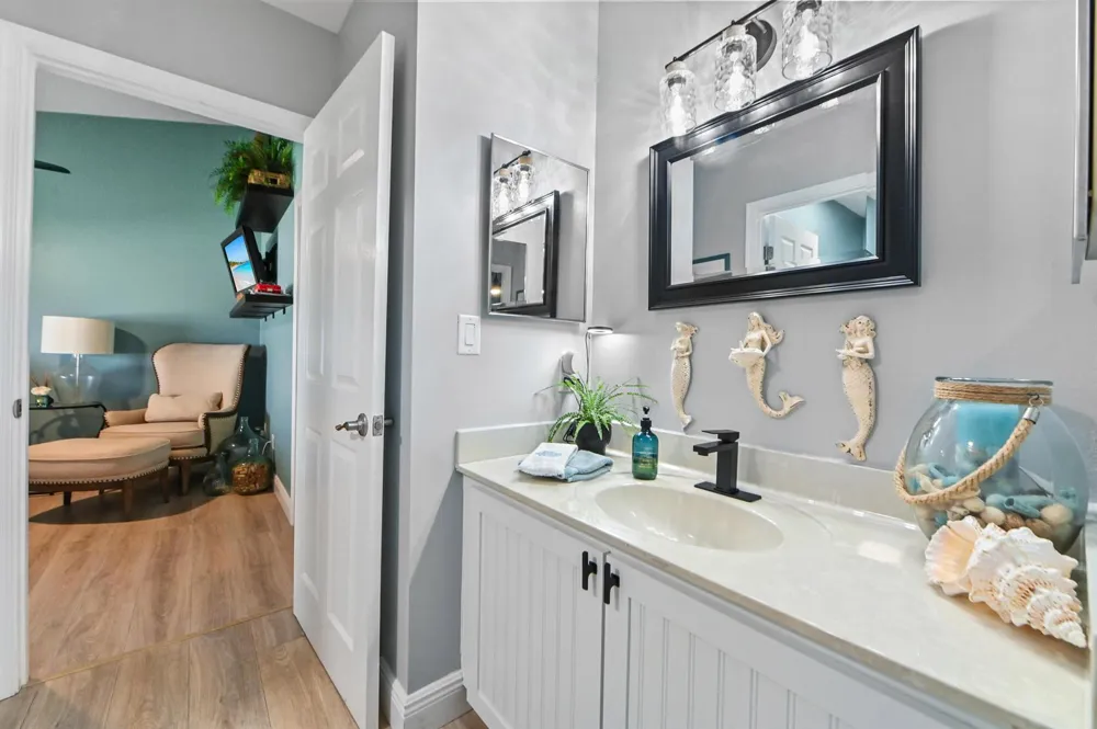 108 EXECUTIVE CIRCLE Boynton Beach, FL 33436