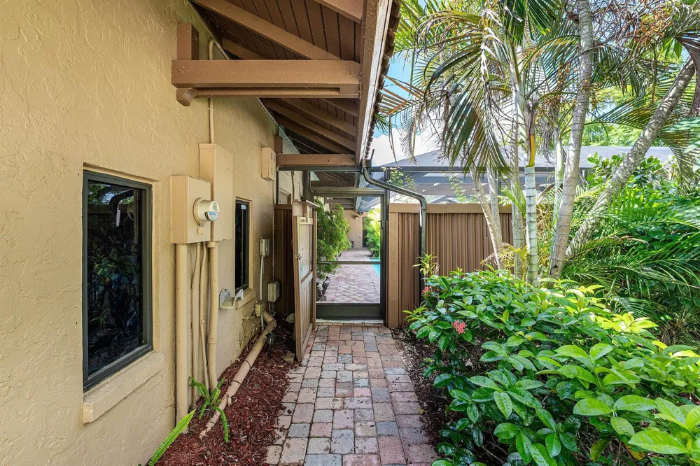 6582 Patio Lane Boca Raton, FL 33433