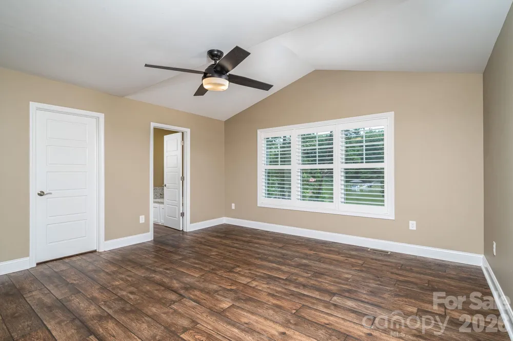 6901 Navajo Trail Sherrills Ford, NC 28673