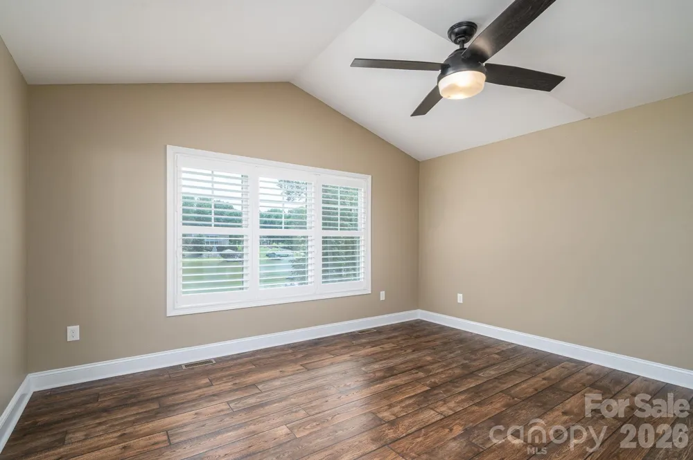 6901 Navajo Trail Sherrills Ford, NC 28673