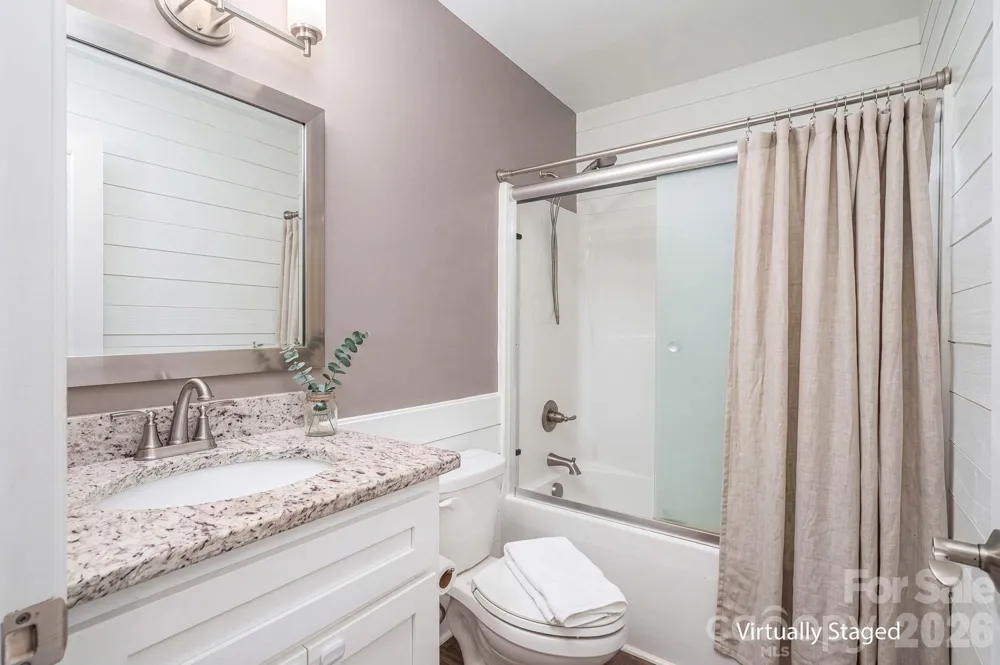 6901 Navajo Trail Sherrills Ford, NC 28673
