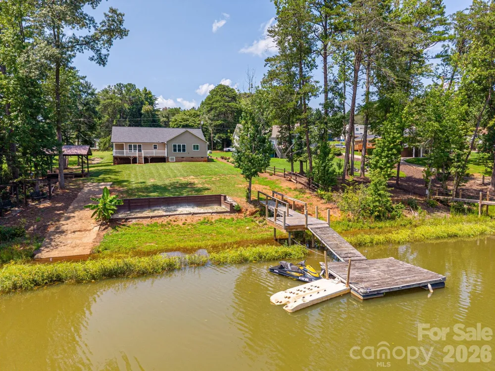 6901 Navajo Trail Sherrills Ford, NC 28673