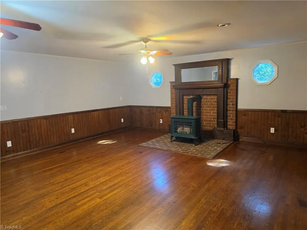 1520 Nc Highway 62 E Climax, NC 27233