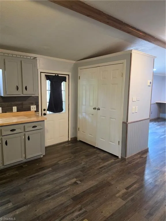 1520 Nc Highway 62 E Climax, NC 27233