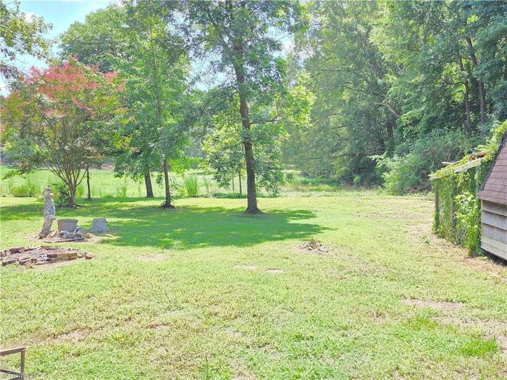 1520 Nc Highway 62 E Climax, NC 27233