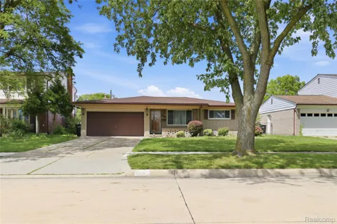 3125 Hedge Drive