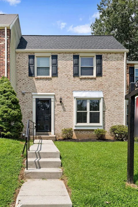 3022 ELLENWOOD DRIVE