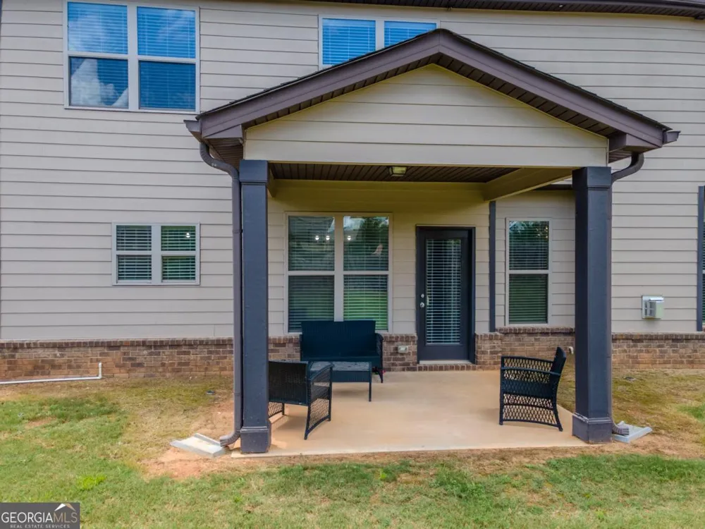 45 Streamside DR Covington, GA 30016