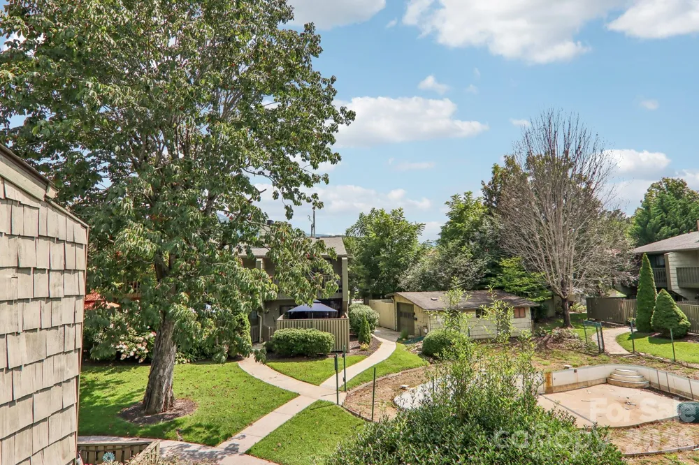 70 Ninevah Road Waynesville, NC 28786