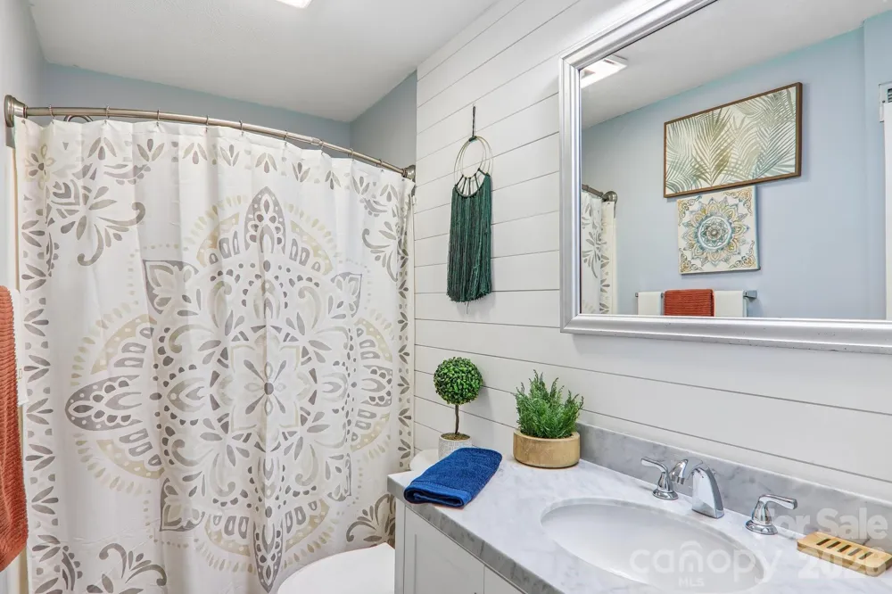 70 Ninevah Road Waynesville, NC 28786