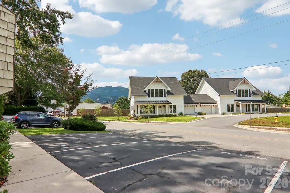 70 Ninevah Road Waynesville, NC 28786