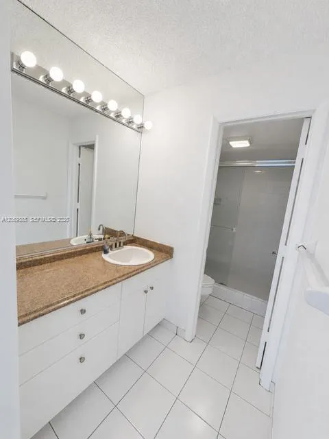 610 Tennis Club Dr #407 Fort Lauderdale, FL 33311