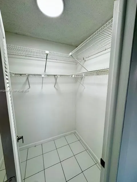 610 Tennis Club Dr #407 Fort Lauderdale, FL 33311