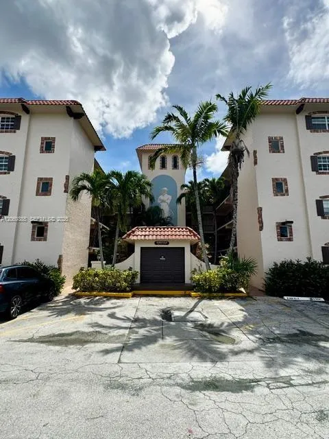 610 Tennis Club Dr #407 Fort Lauderdale, FL 33311