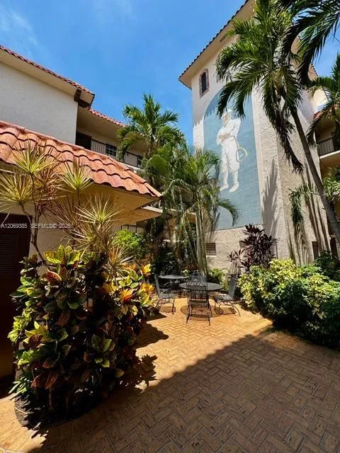 610 Tennis Club Dr #407 Fort Lauderdale, FL 33311