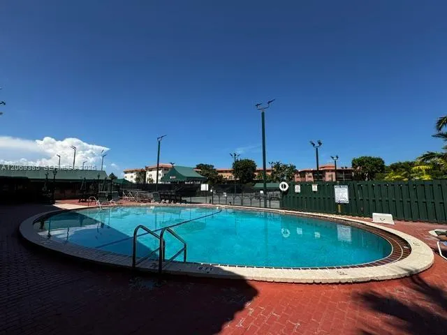 610 Tennis Club Dr #407 Fort Lauderdale, FL 33311