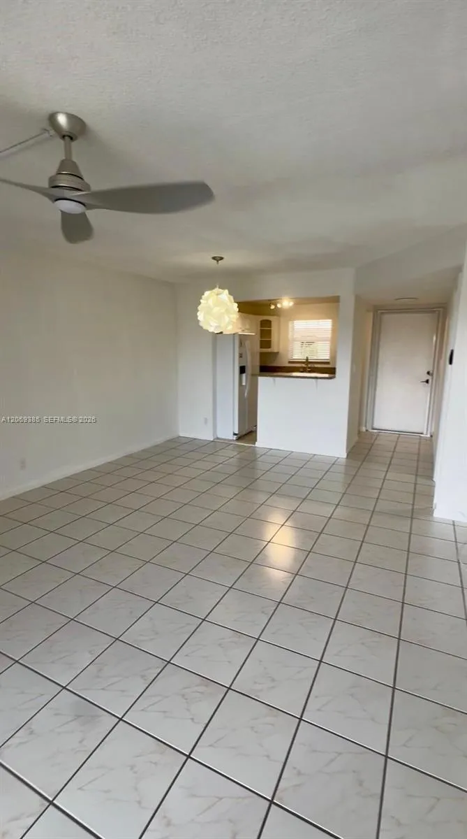 610 Tennis Club Dr #407 Fort Lauderdale, FL 33311