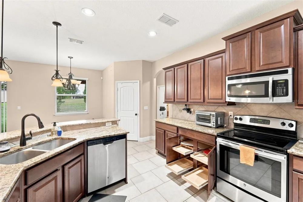 1451 DAYSTAR LANE Deltona, FL 32725