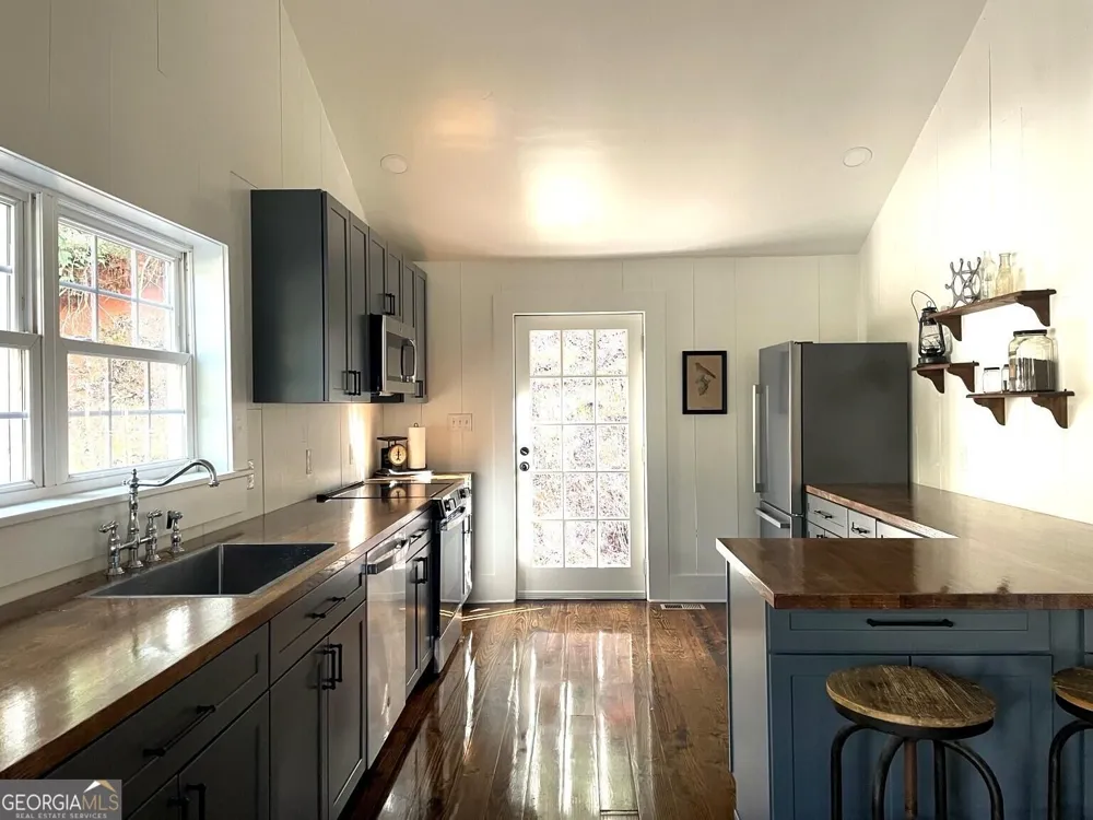 66 Precision LN Clayton, GA 30525