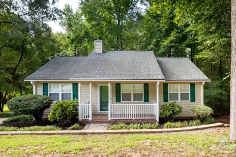 820 SE Clearview Court SE