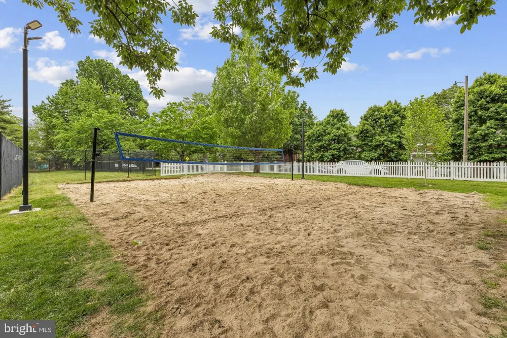 1024 VALLEY DRIVE Alexandria, VA 22302