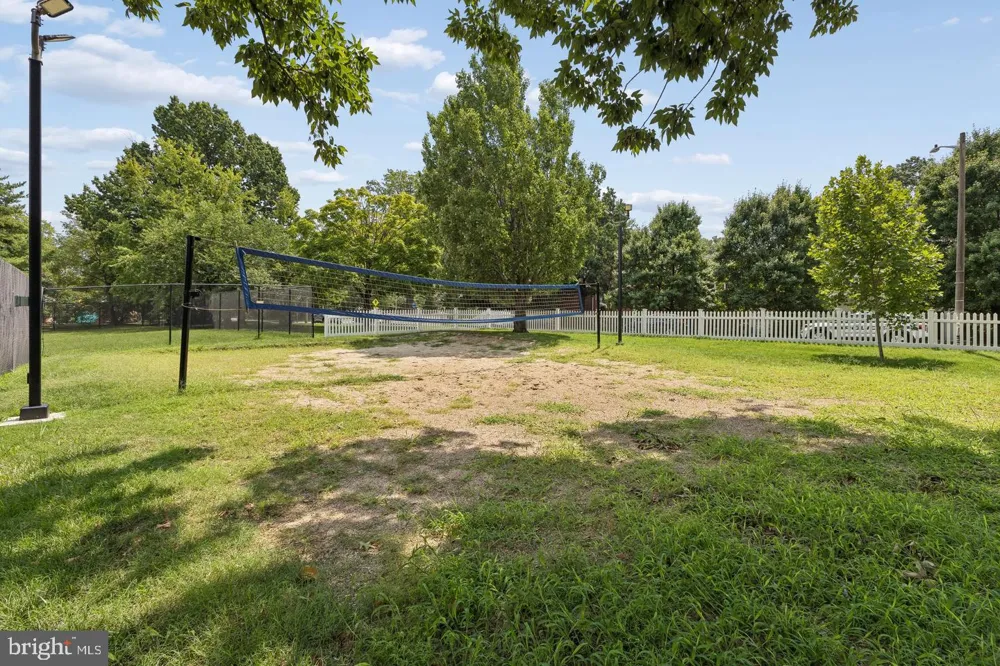 1024 VALLEY DRIVE Alexandria, VA 22302