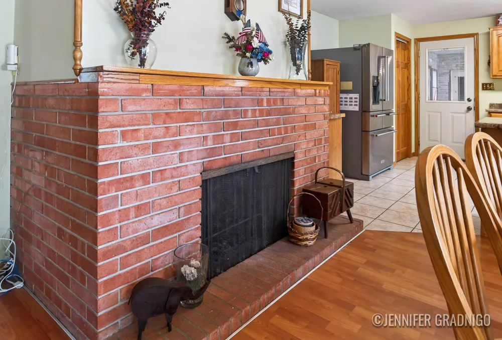 943 Grandridge Court Holland, MI 49423