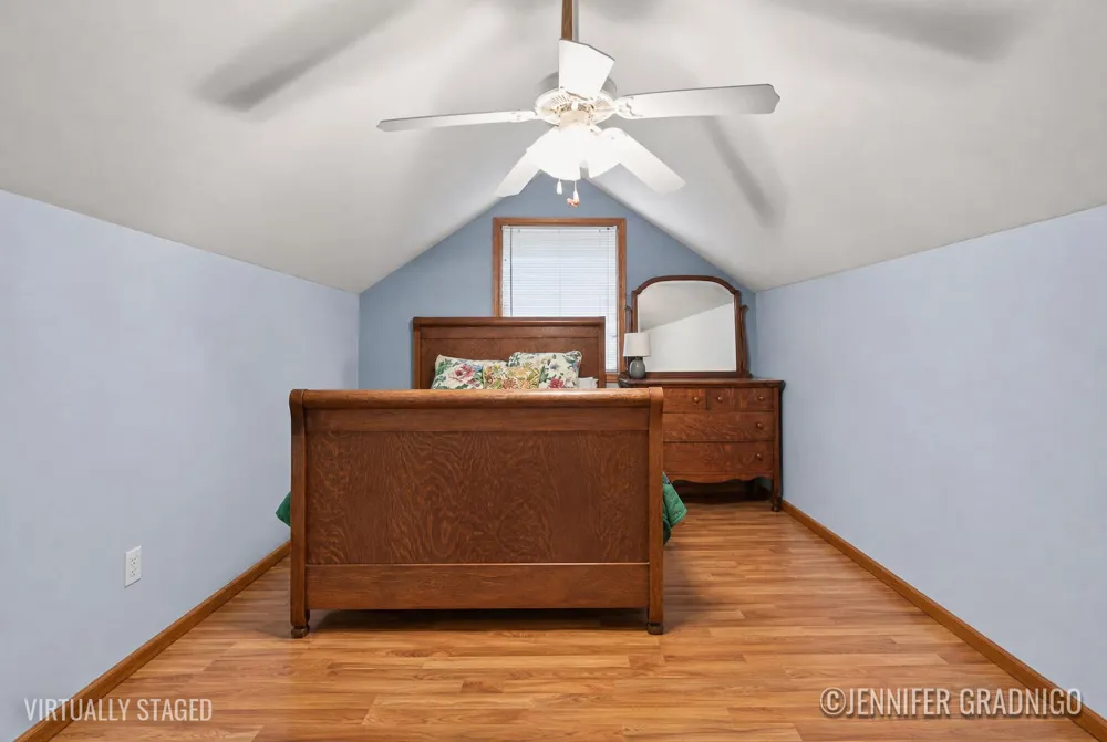 943 Grandridge Court Holland, MI 49423