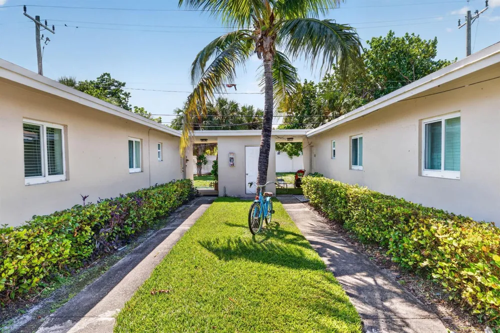 3201 NE 7th Avenue #C Pompano Beach, FL 33064