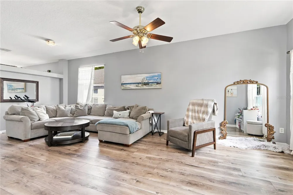 1732 NESTLEWOOD TRAIL Orlando, FL 32837