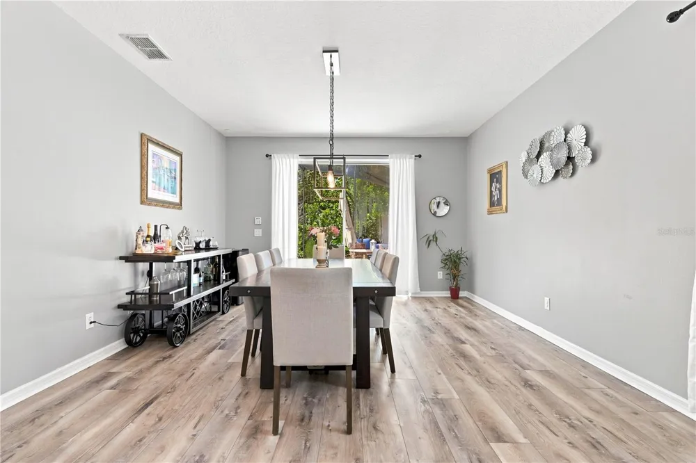 1732 NESTLEWOOD TRAIL Orlando, FL 32837
