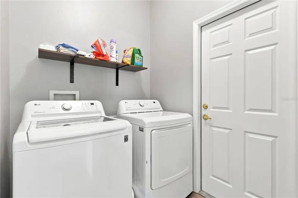 1732 NESTLEWOOD TRAIL Orlando, FL 32837