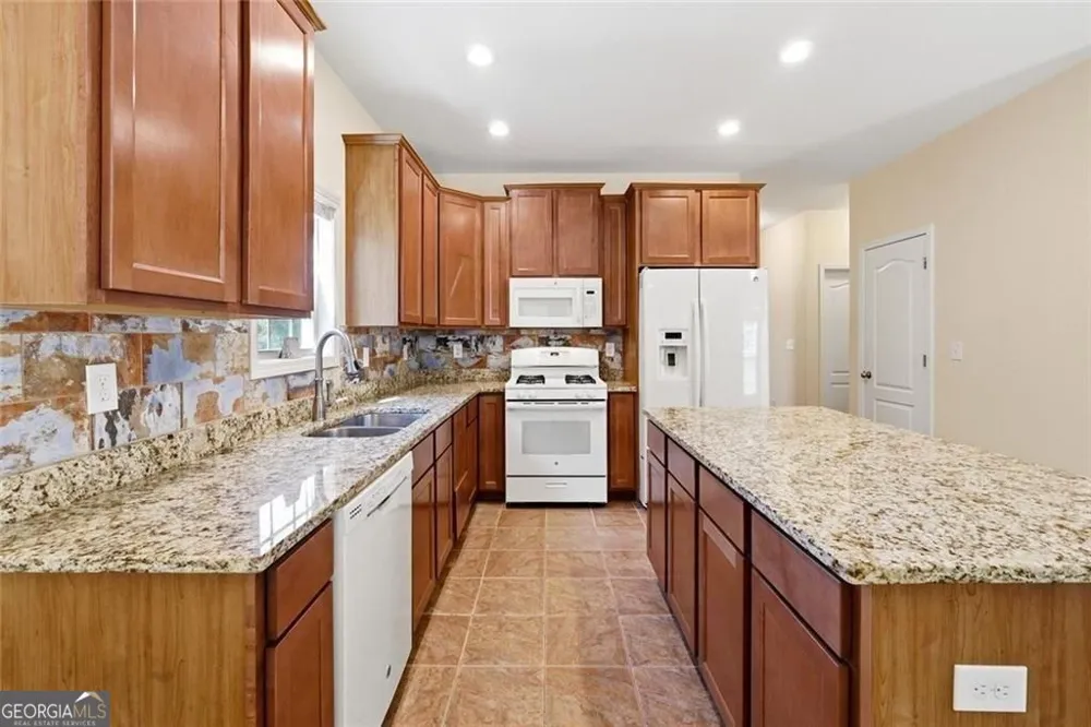 280 Glenn Eagles WAY Hiram, GA 30141