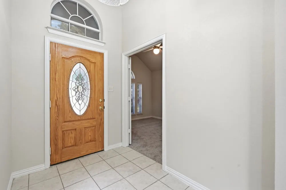 1121 SW Hillside Drive Burleson, TX 76028